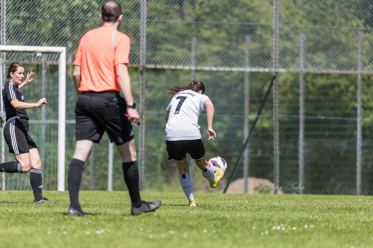 Bild 82 - F SV Henstedt Ulzburg - SV Fortuna Boesdorf : Ergebnis: 3:1